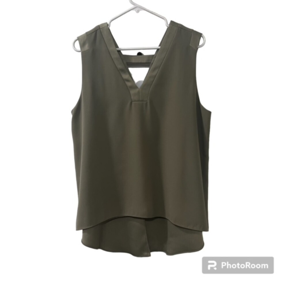 Lisa Rinna Olive Green V-Neck Split Back Sleeveless Blouse Women’s Large
